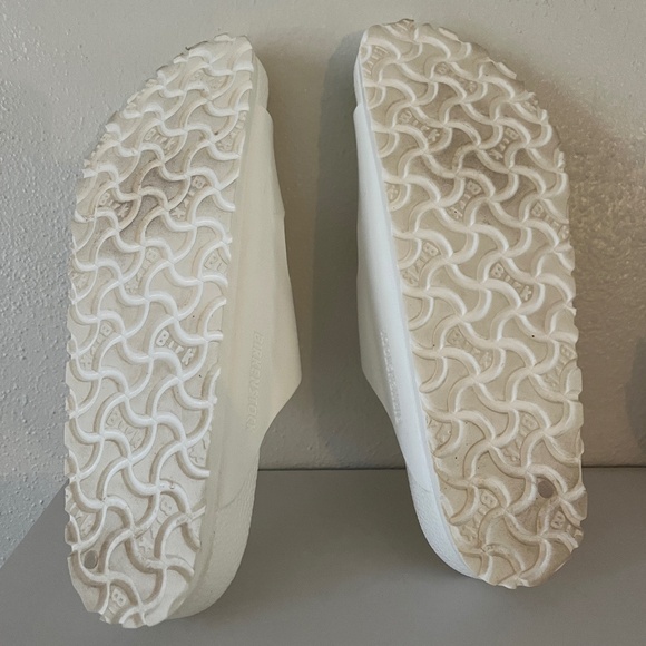 Birkenstock Arizona White Plastic Slides, Size 38 - Picture 4 of 5